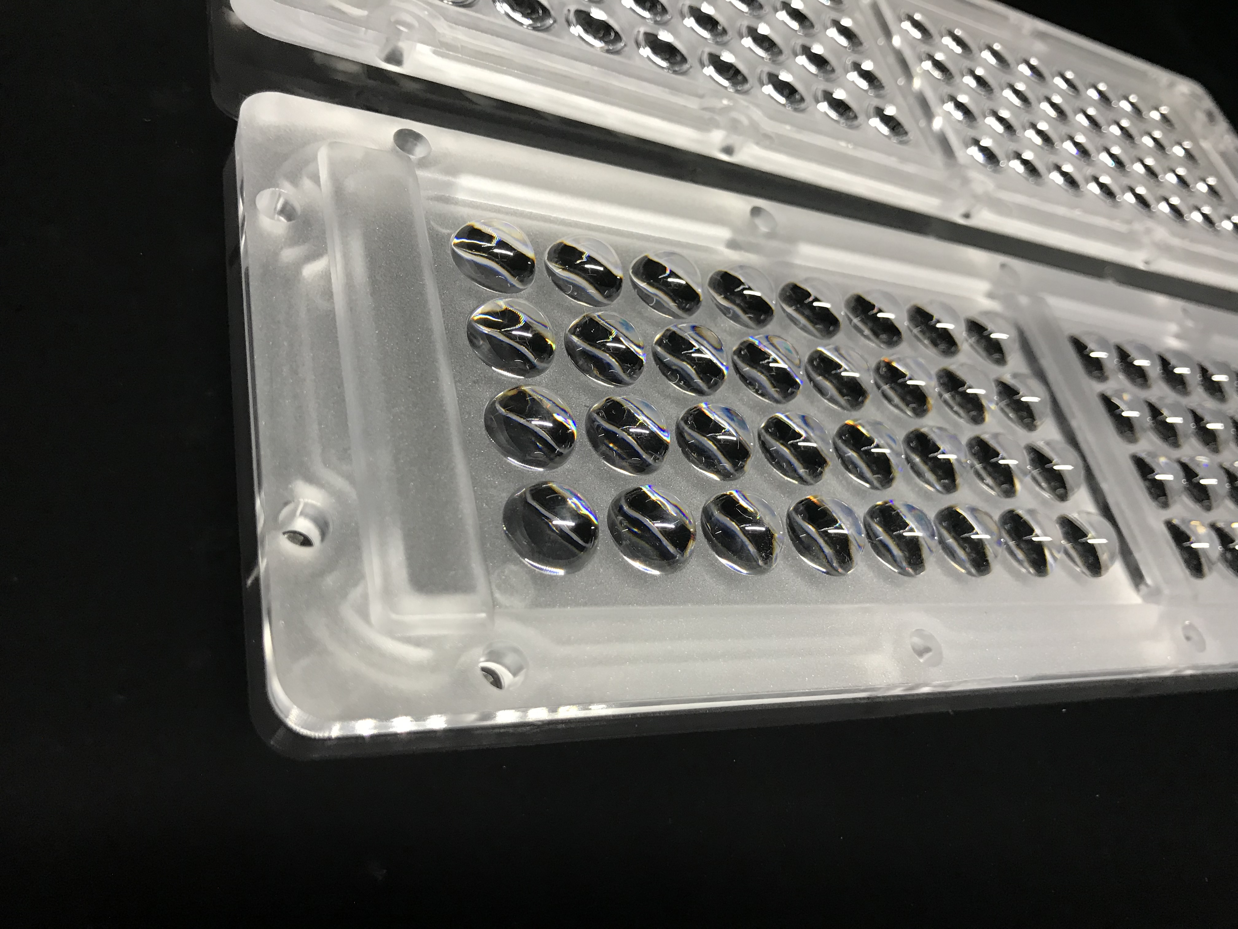 250x74-64H1 Street Light Lens-60×160°