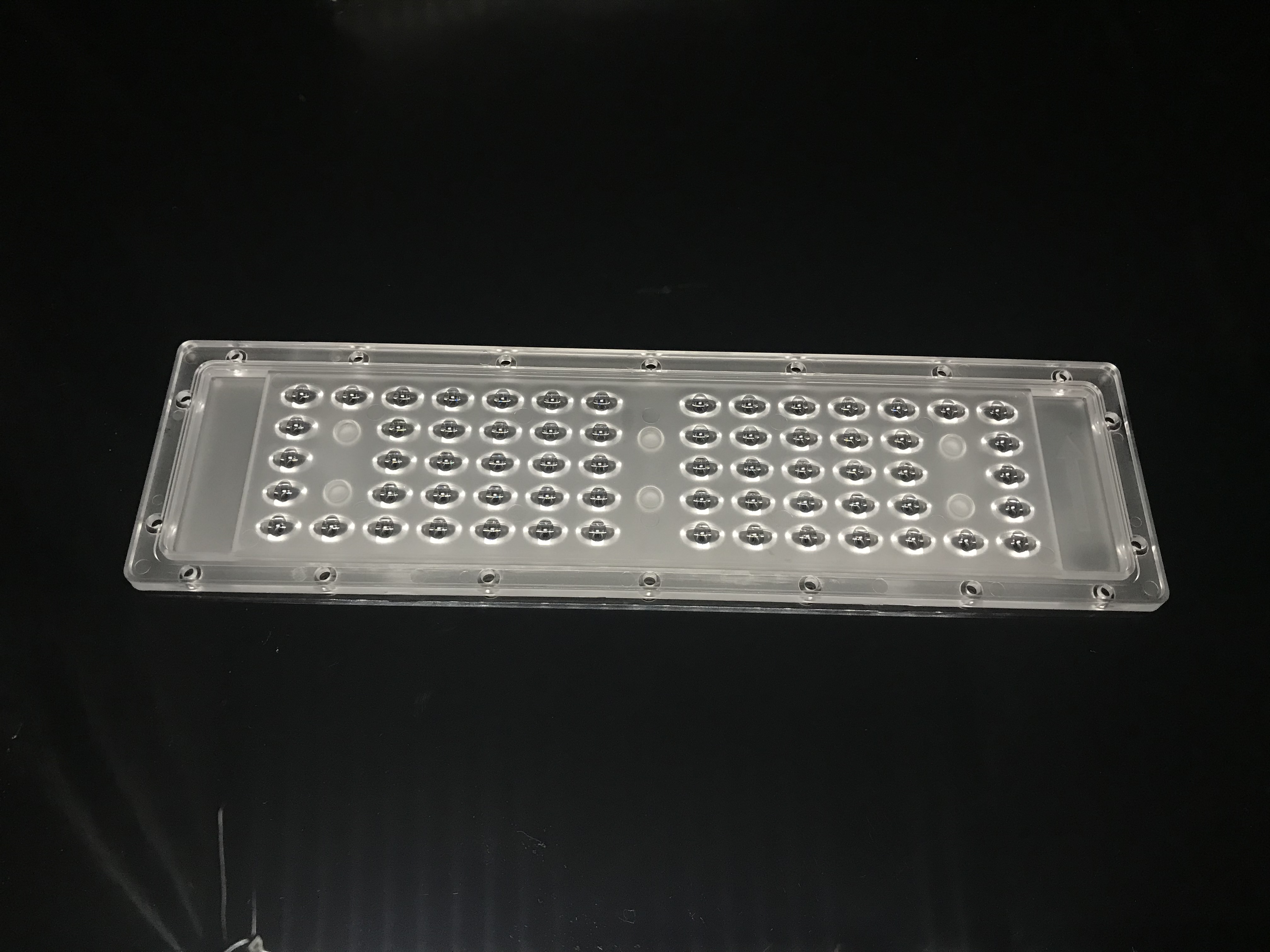 250x74-64H1 Flood Light Lens-60°