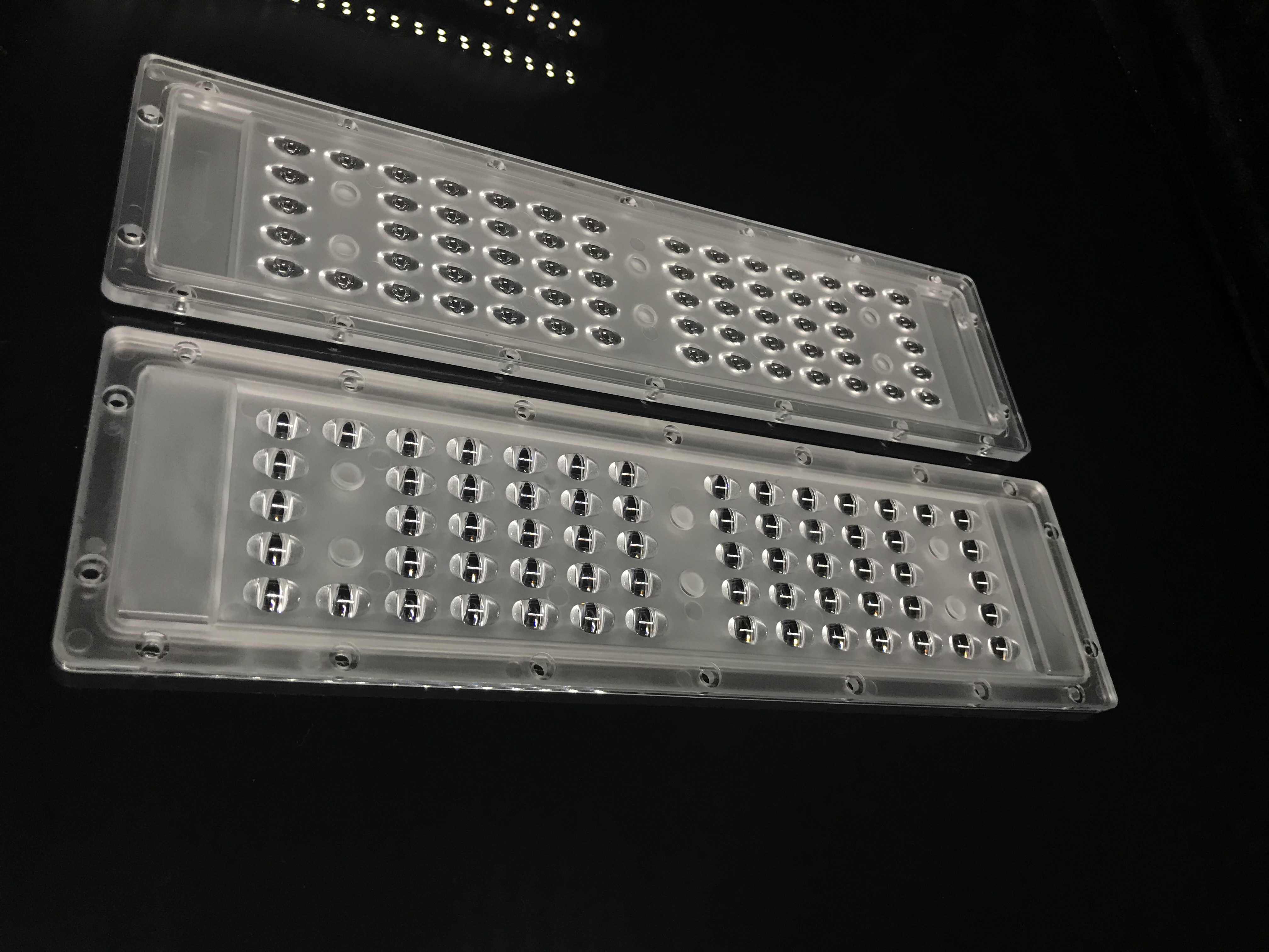 250x74-64H1 Street Light Lens-60×160°