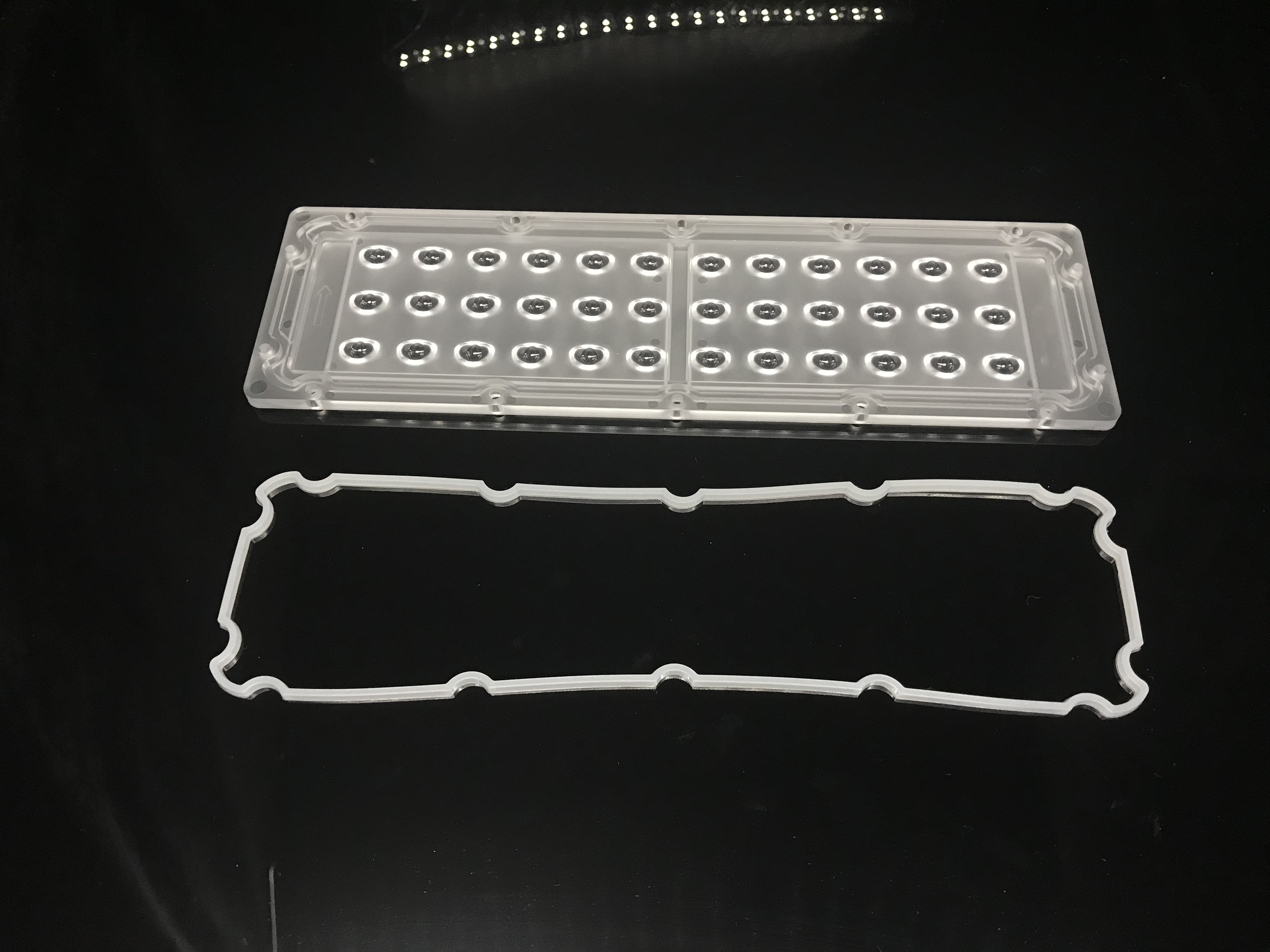 250x74-36H1 Flood Light Lens-90°
