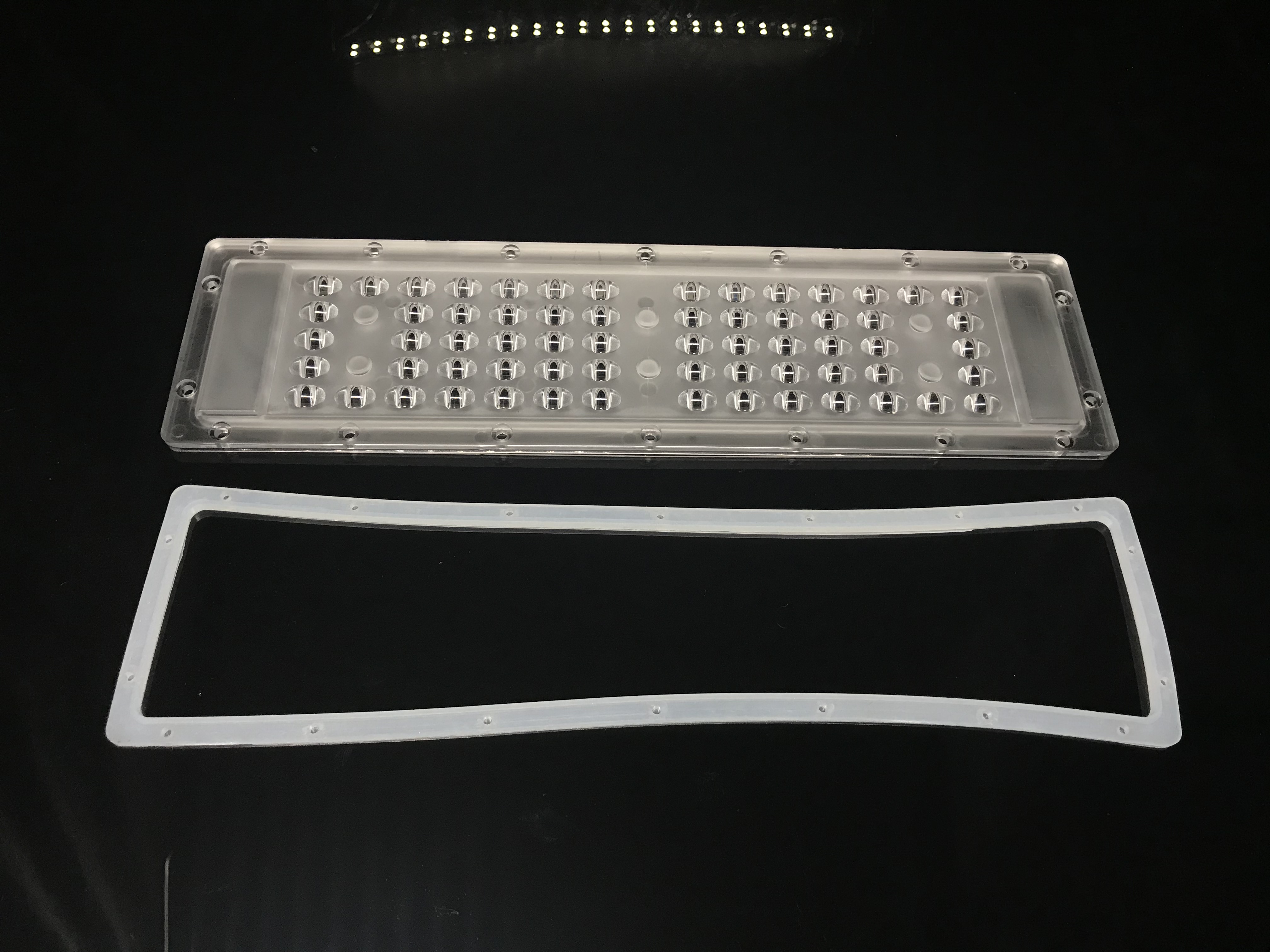 250x74-64H1 Street Light Lens-60×160°