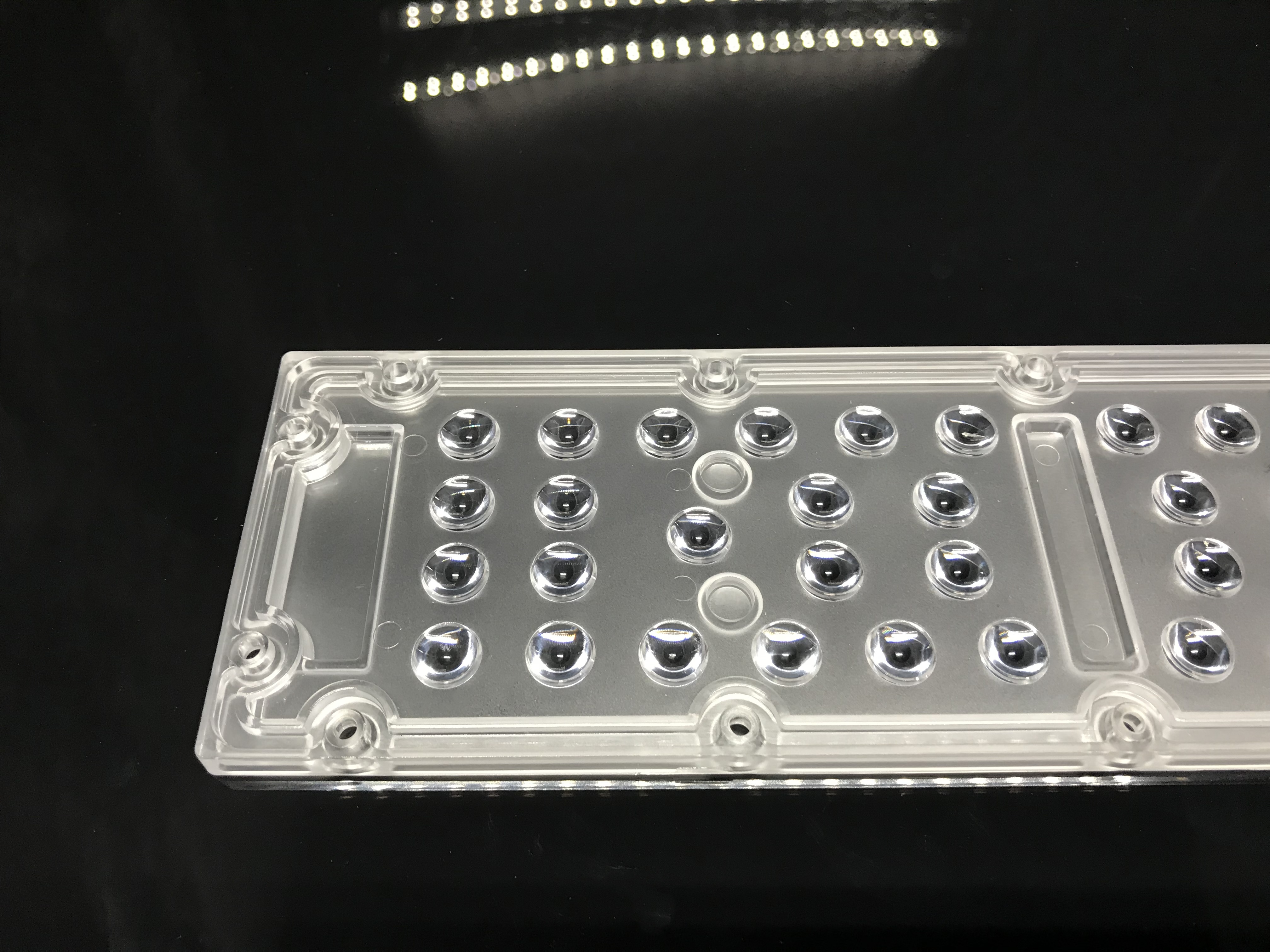 250x70-42H1 Flood Light Lens-60°