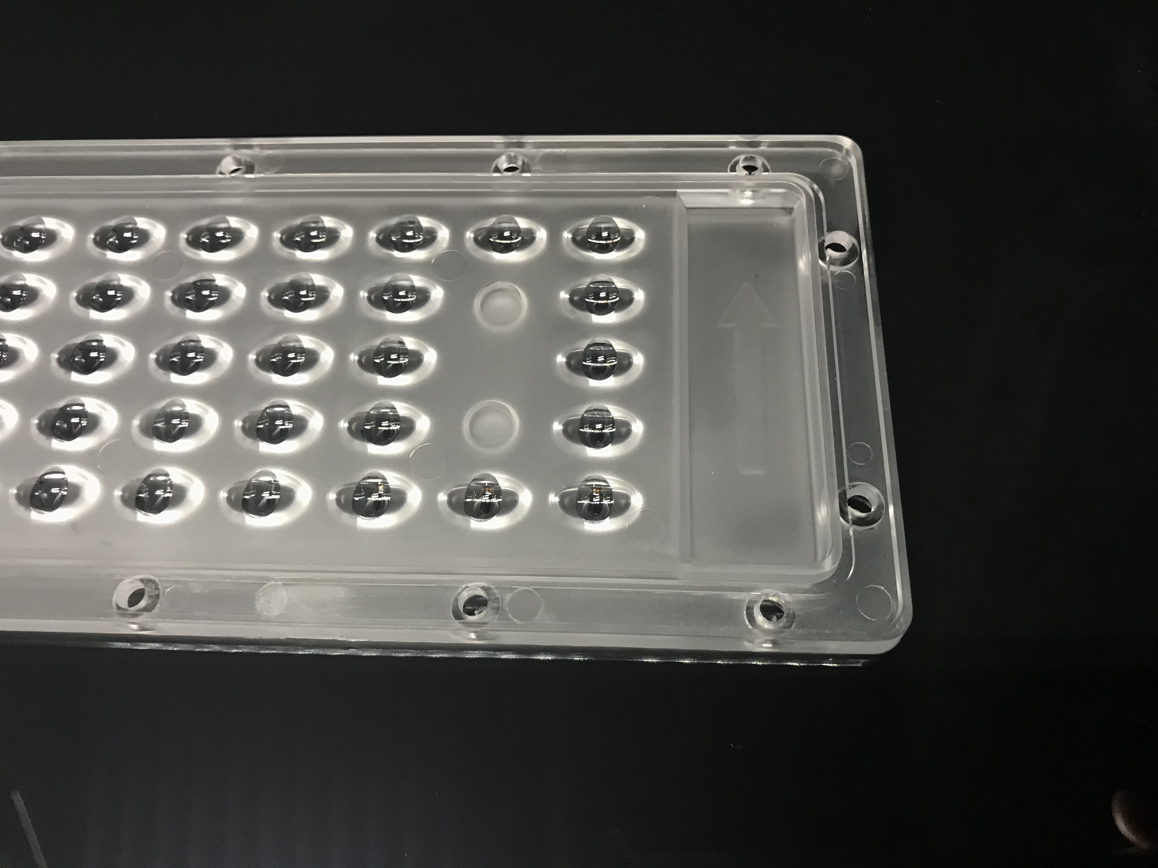 250x74-64H1 Flood Light Lens-60°