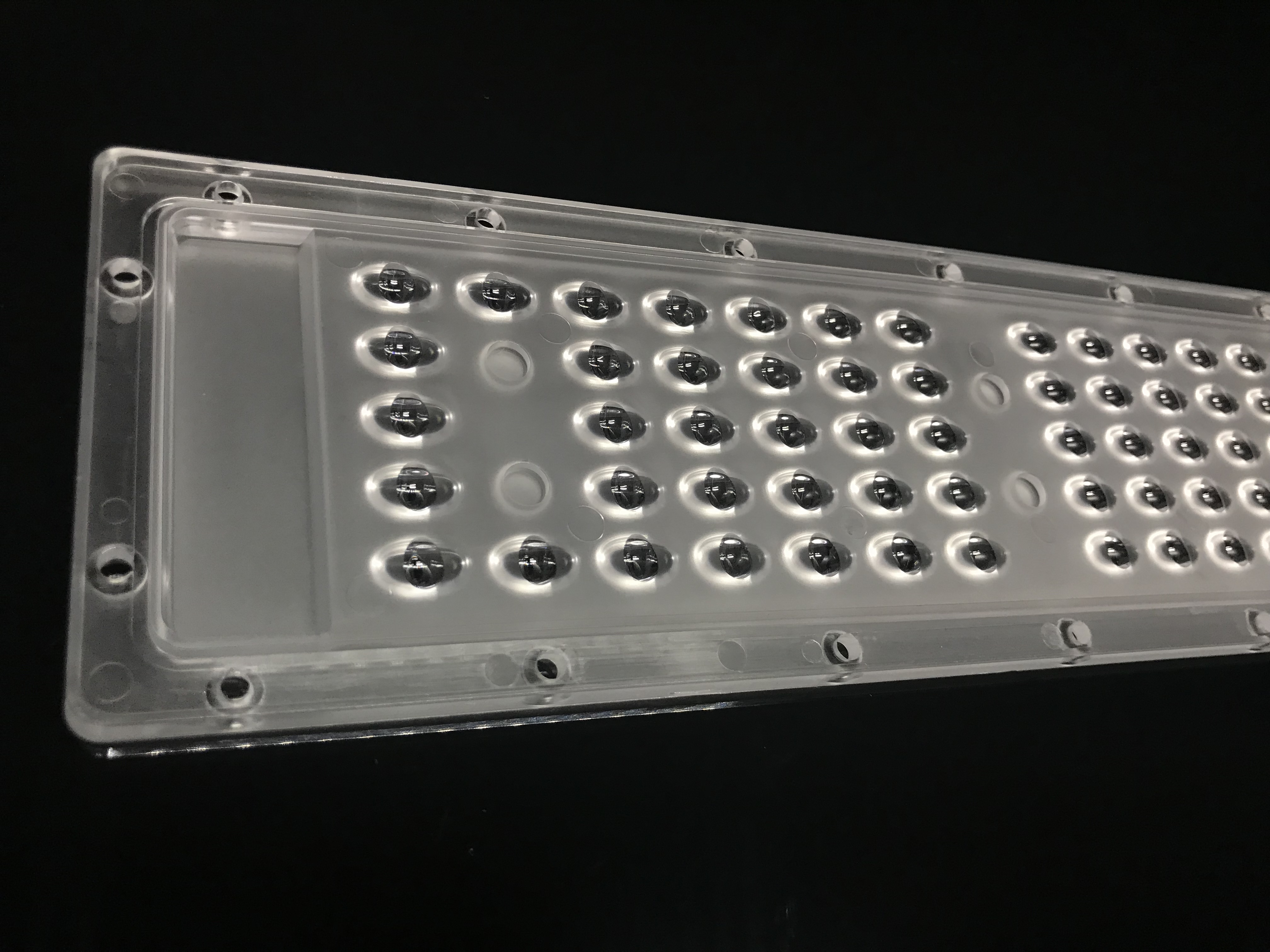 250x74-64H1 Street Light Lens-60×160°