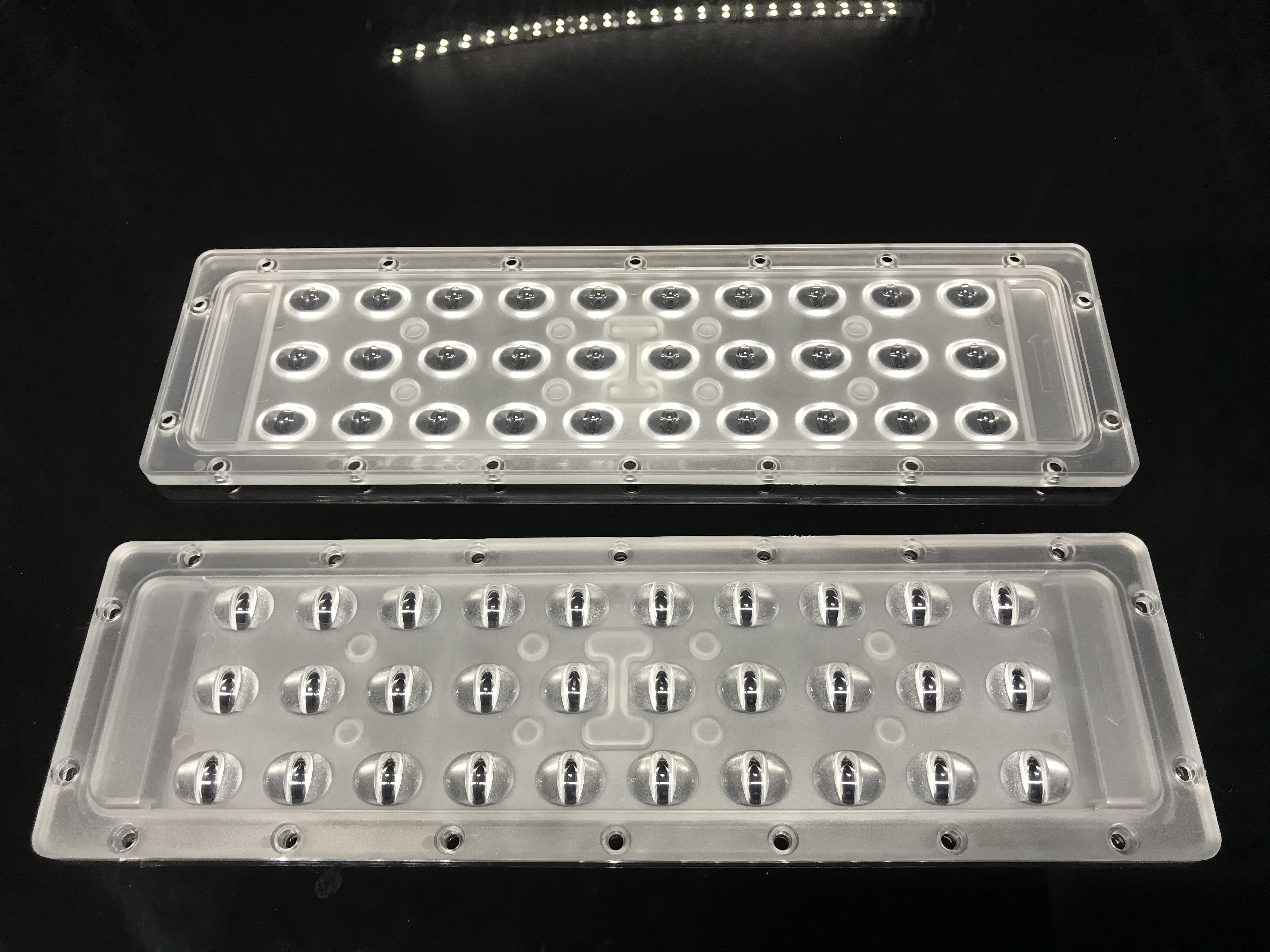 250x74-30H1 Street Light Lens-60×150°