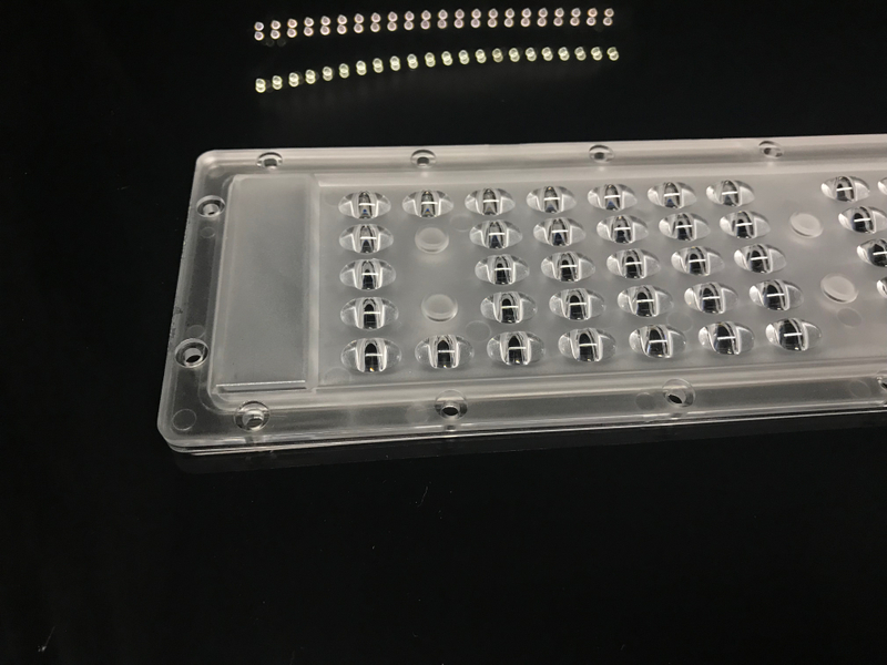 250x74-64H1 Street Light Lens-60×160°