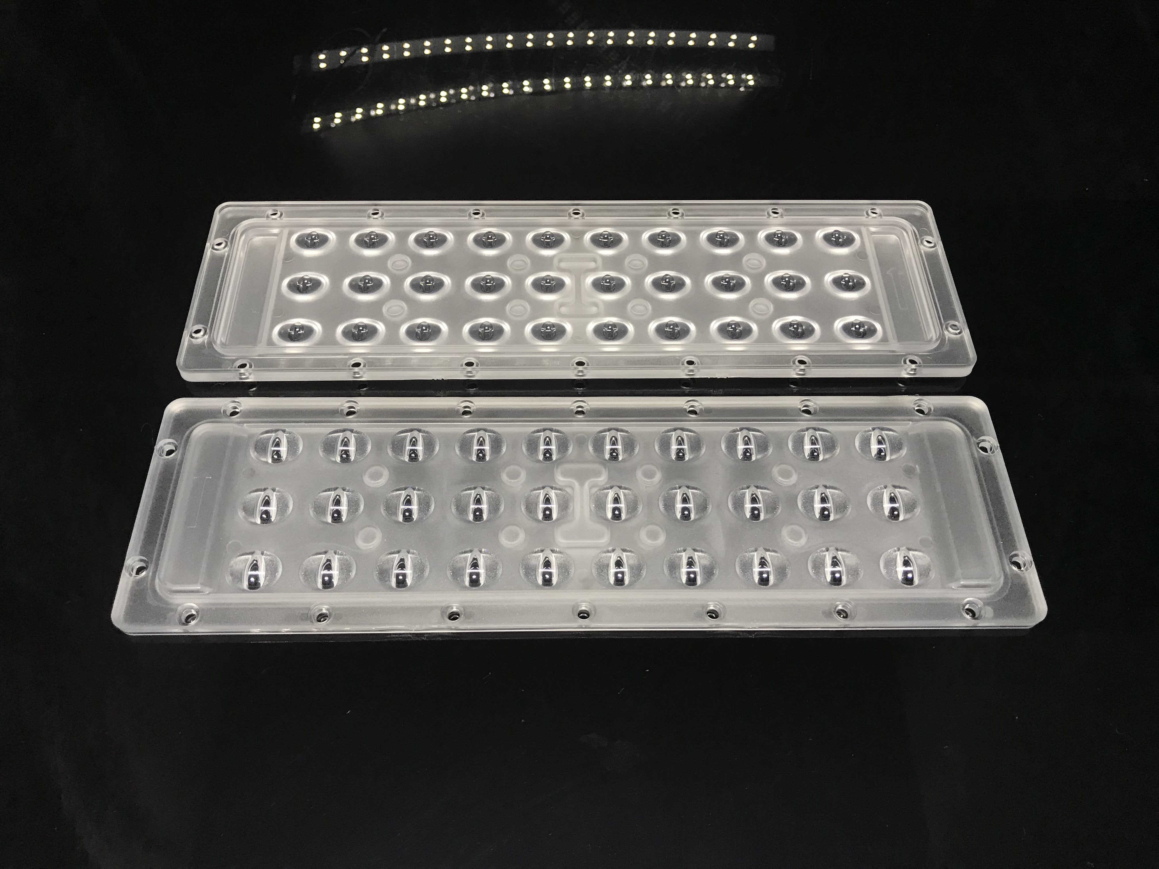 250x74-30H1 Street Light Lens-60×150°